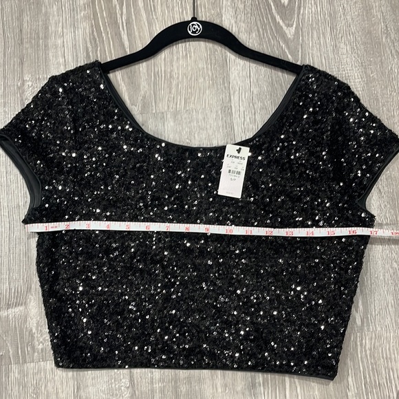 NWT Express Black Sequin Short Sleeve Crop Top - Picture 5 of 7